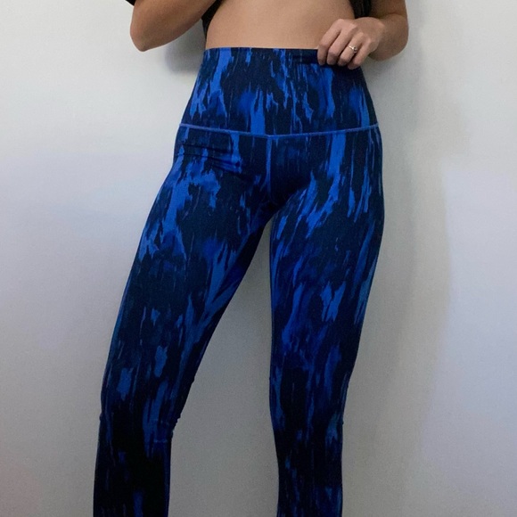 Lululemon Wunder under leggings 28” - Picture 2 of 6